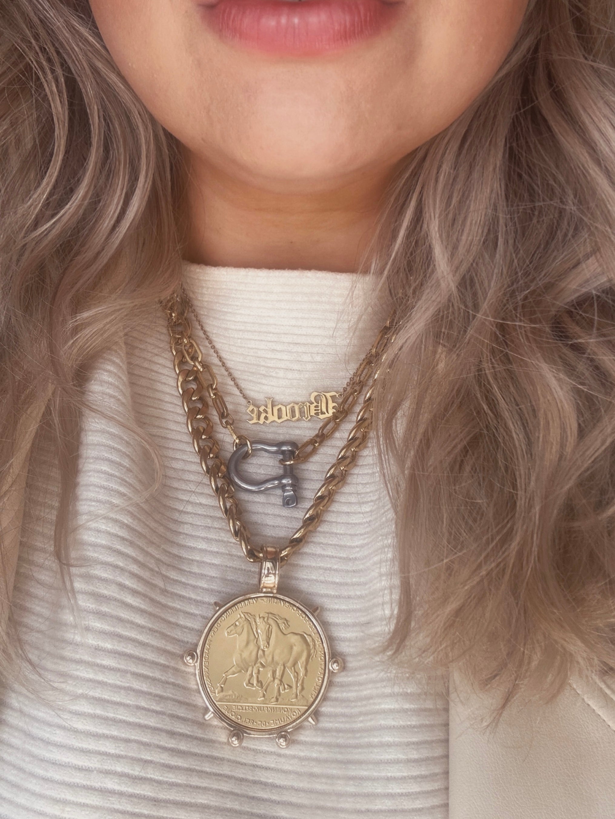 GOLD HORSE NECKLACE