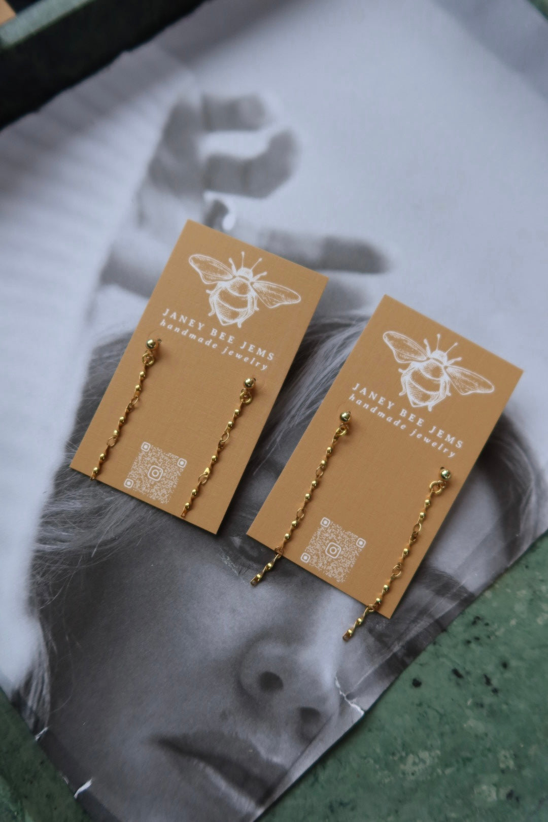 DANGLE STUDS (SHORT)