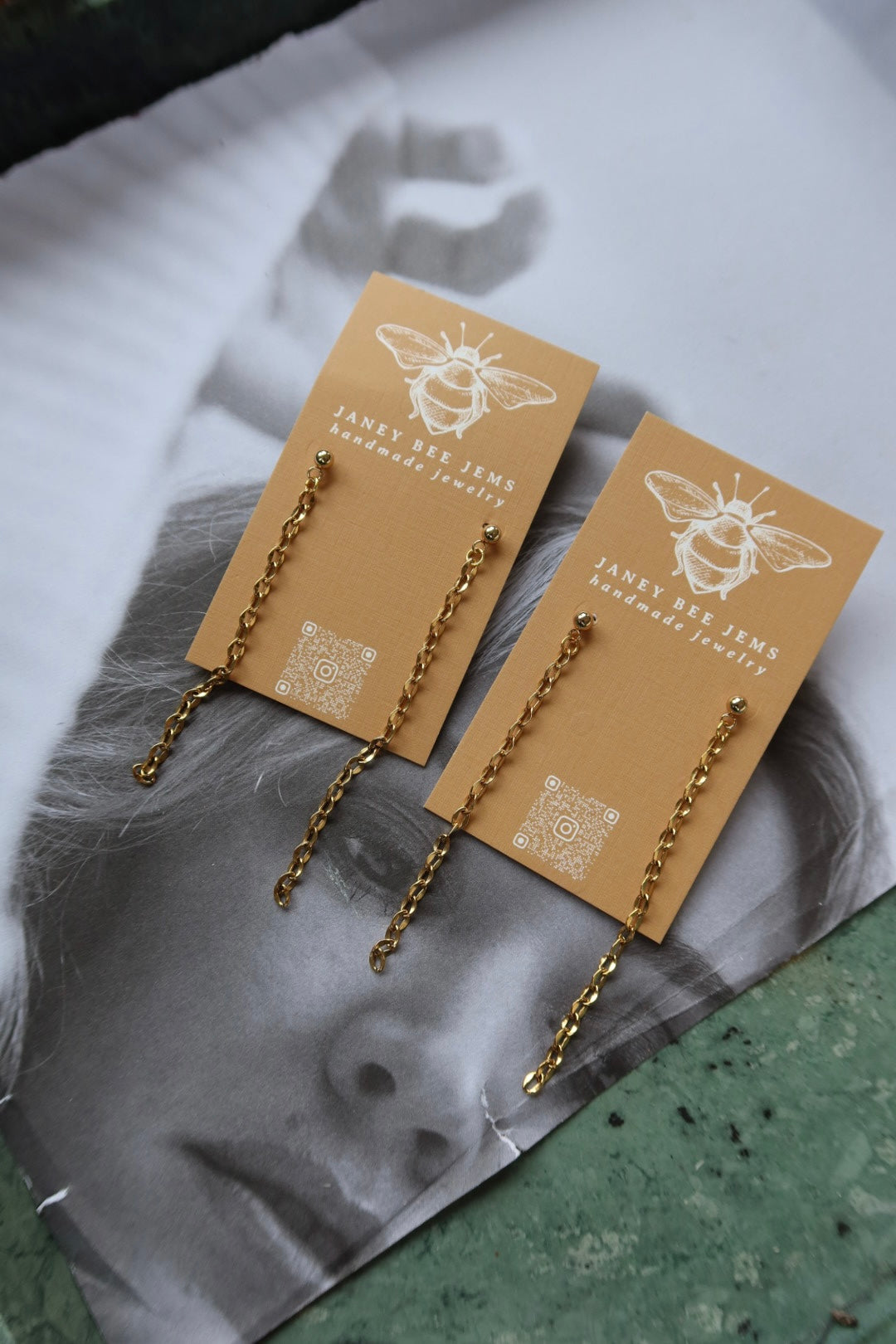 DANGLE STUDS (CURB CHAIN)