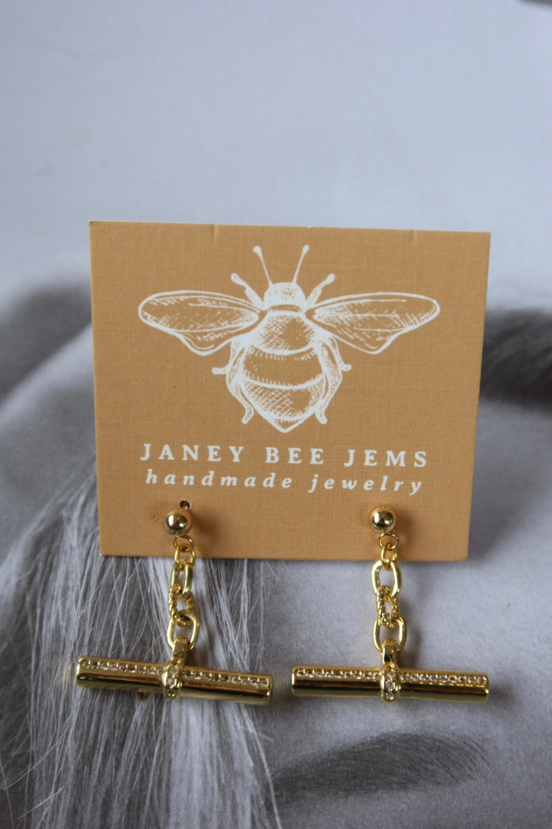 TOGGLE BAR STUDS