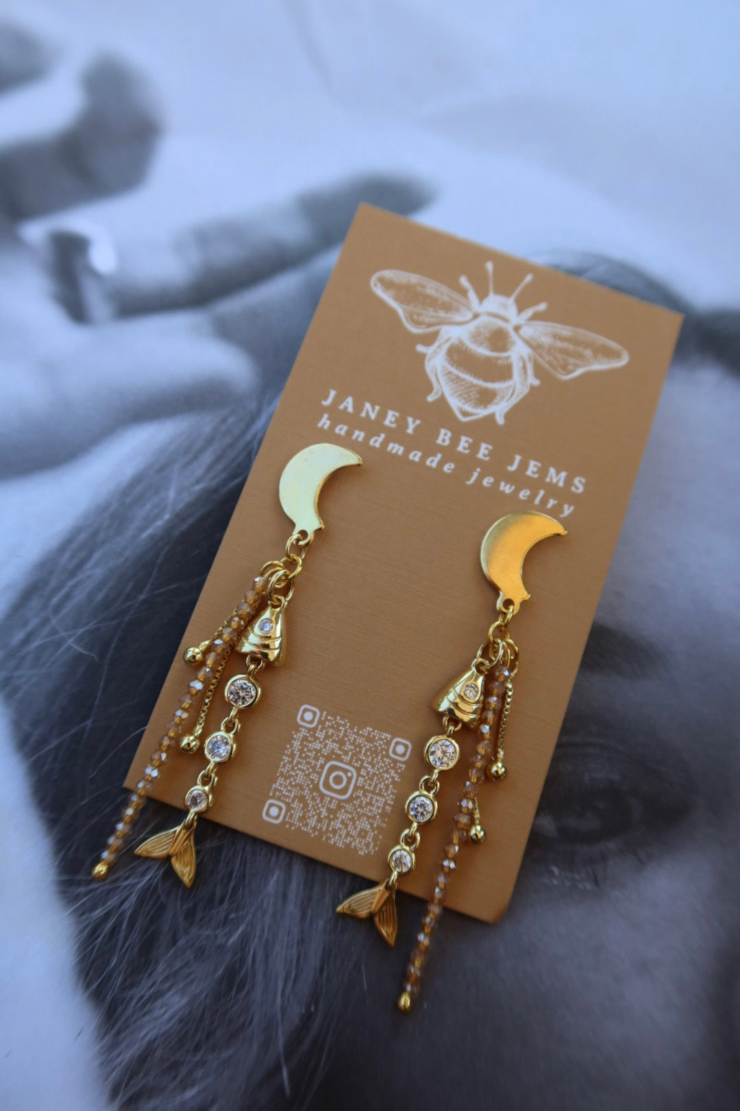 RHINESTONE FISH DROPS