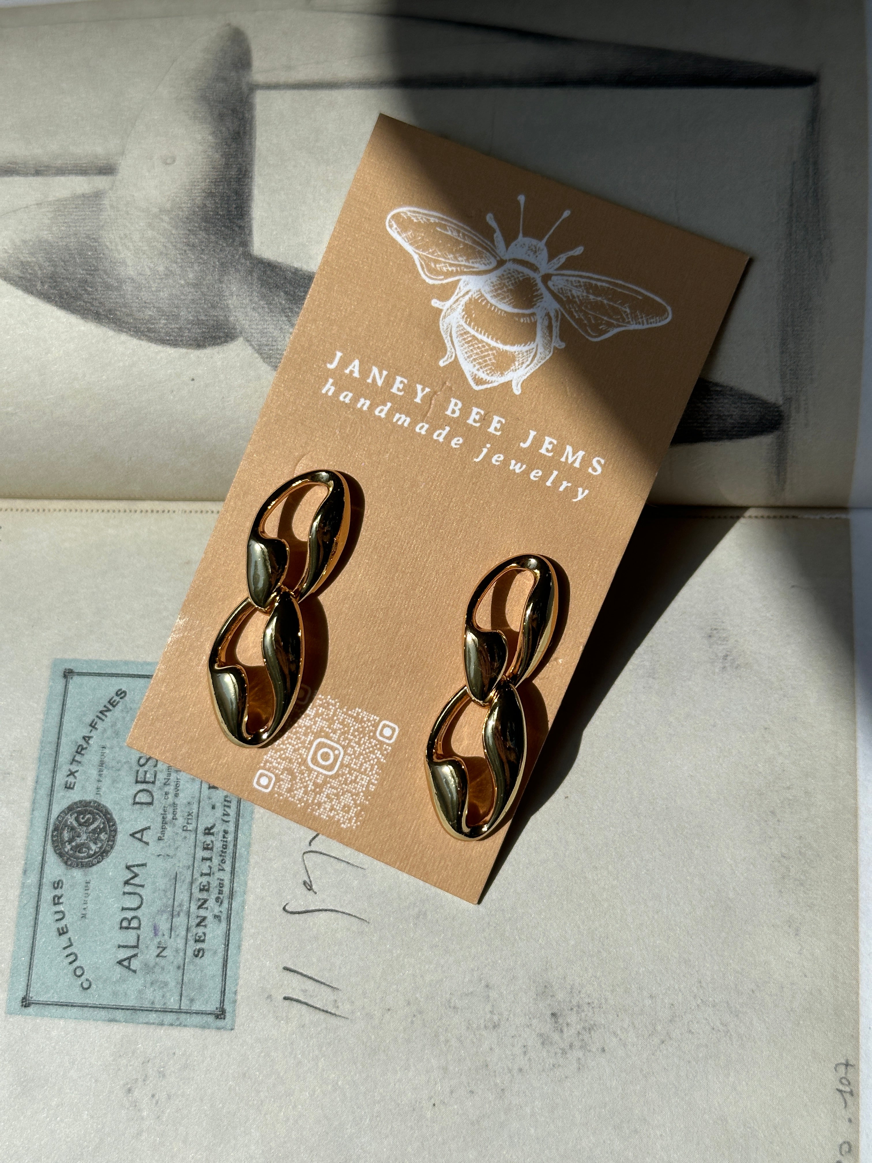 ALMOND DANGLES
