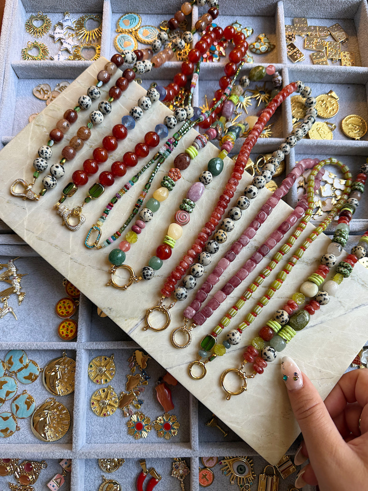 AUTUMN CHARM HOLDER