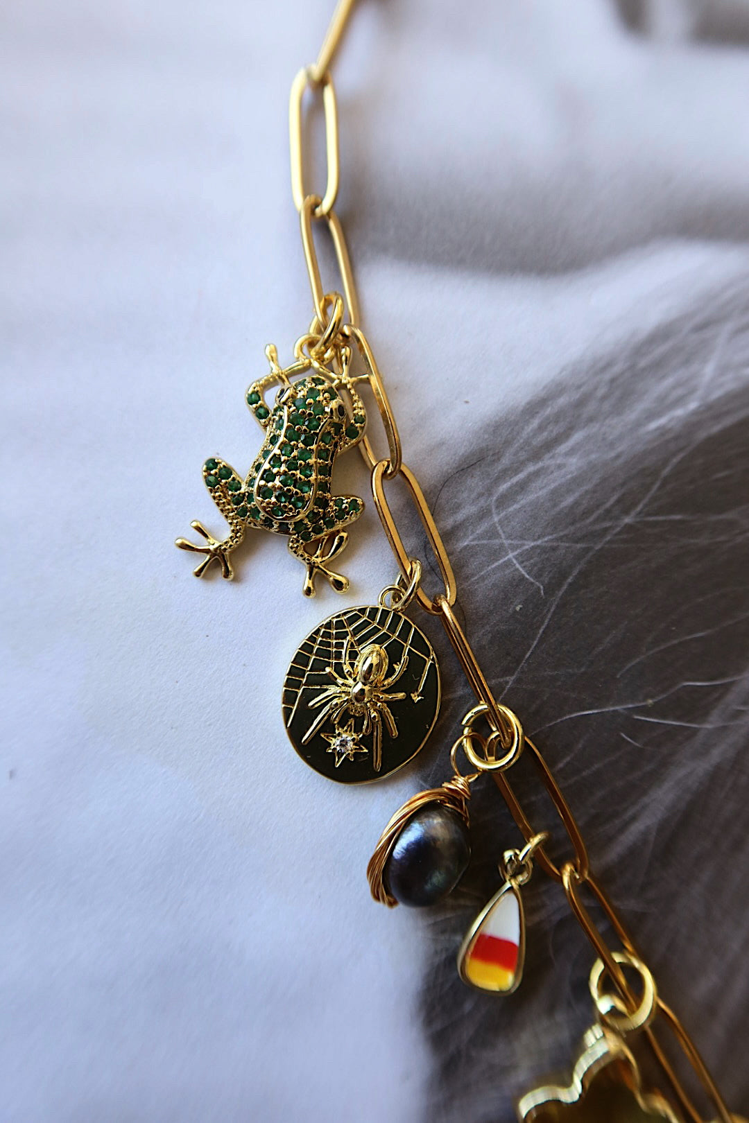 SPOOKY SEASON CHARM NECKLACE