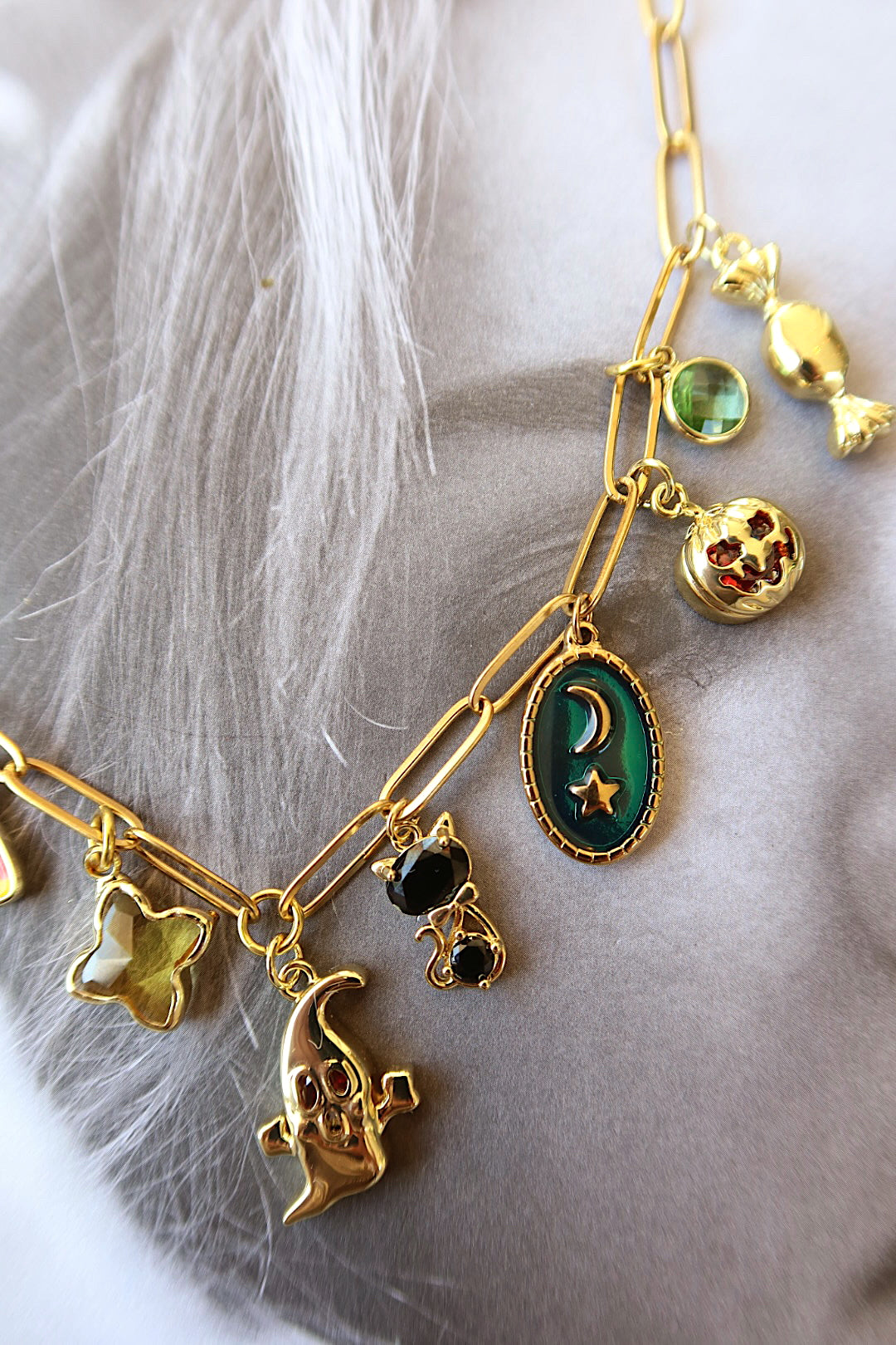 SPOOKY SEASON CHARM NECKLACE