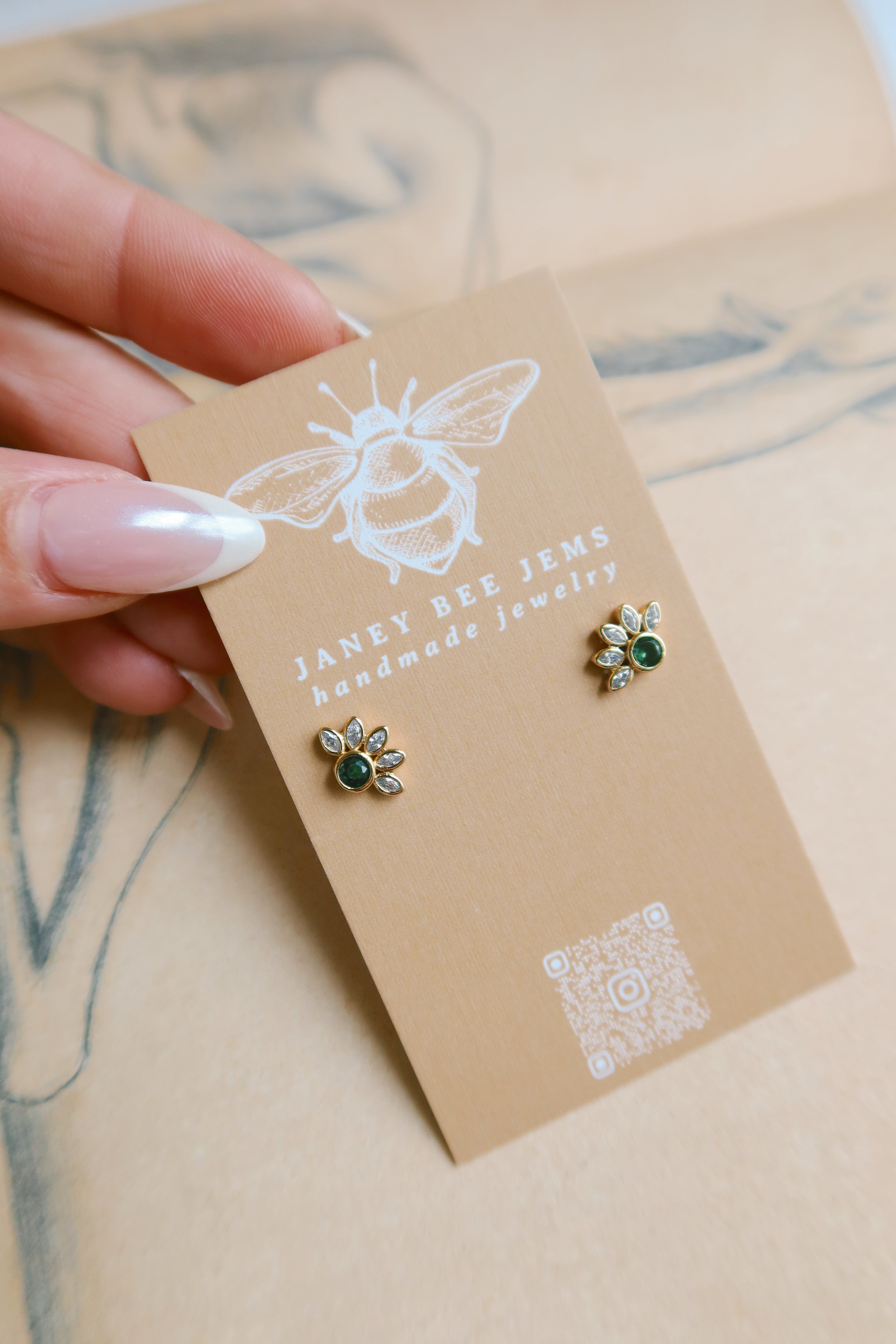 EMERALD PAVE STUDS