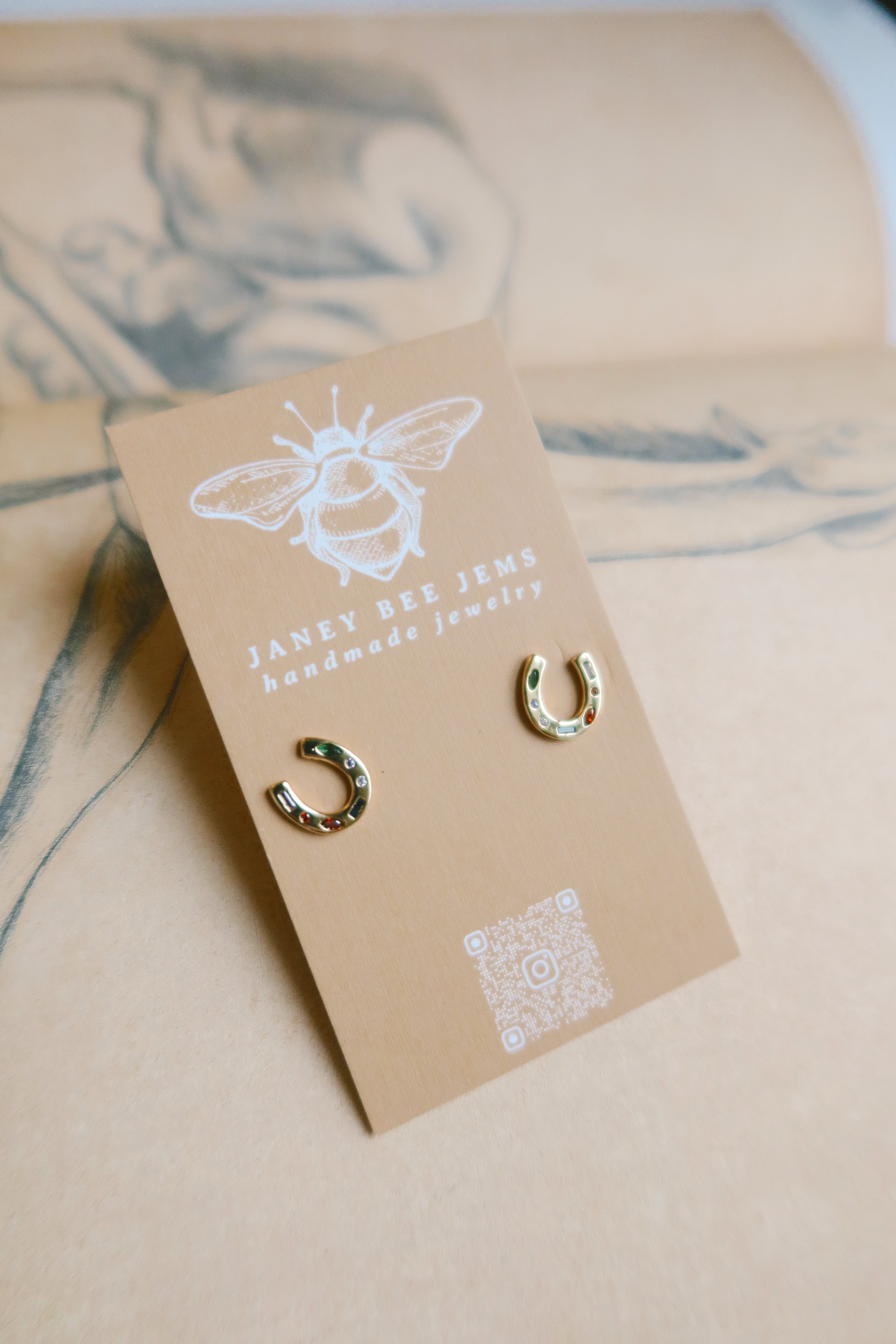 HORSE SHOE STUDS
