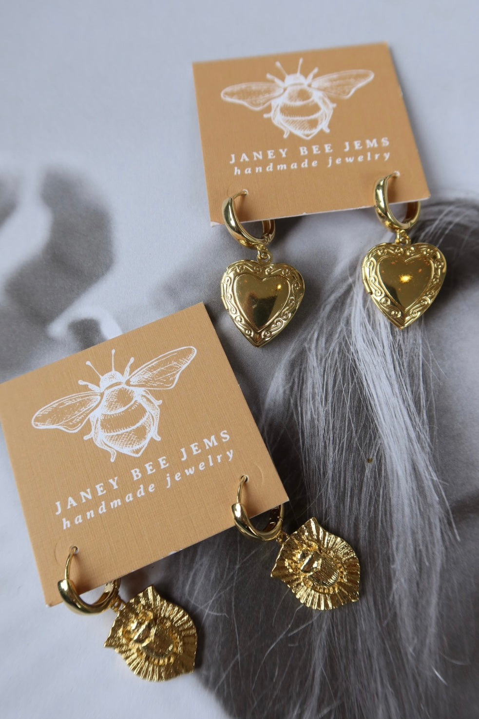 CHARM HOOPS