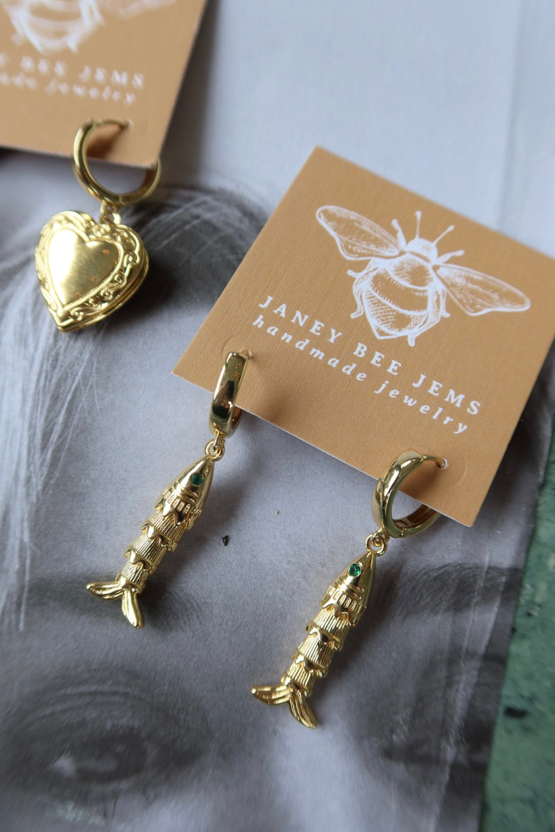CHARM HOOPS