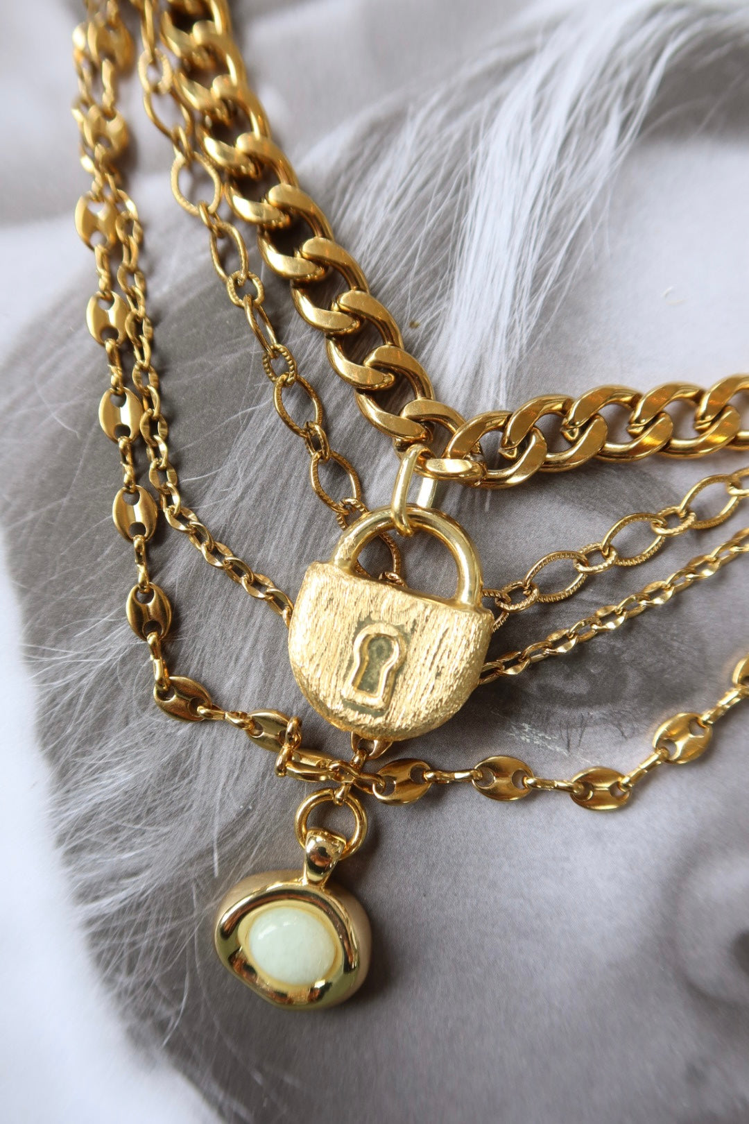 LOCK AND BEZEL STACK