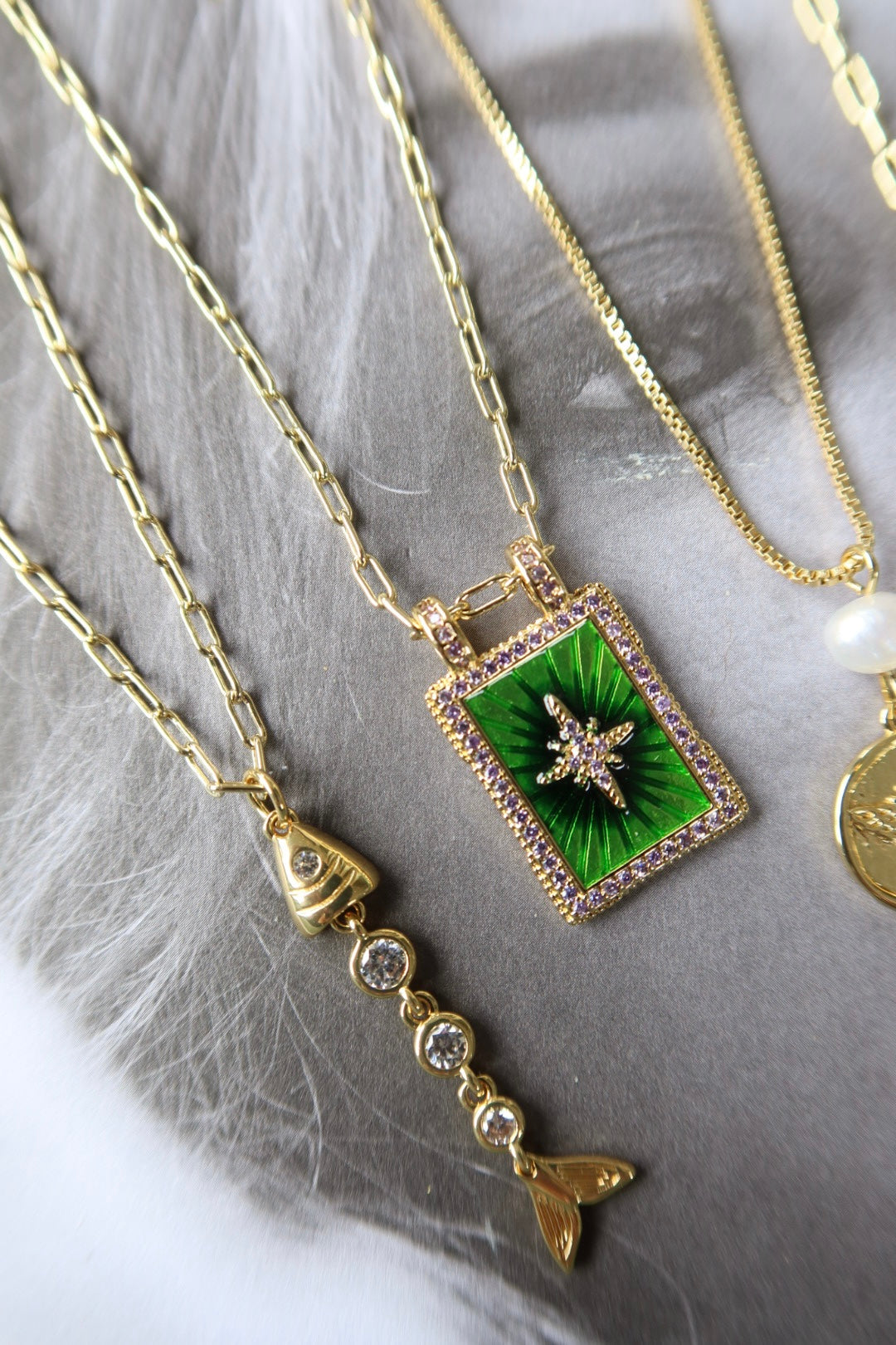 DAINTY LAYERS