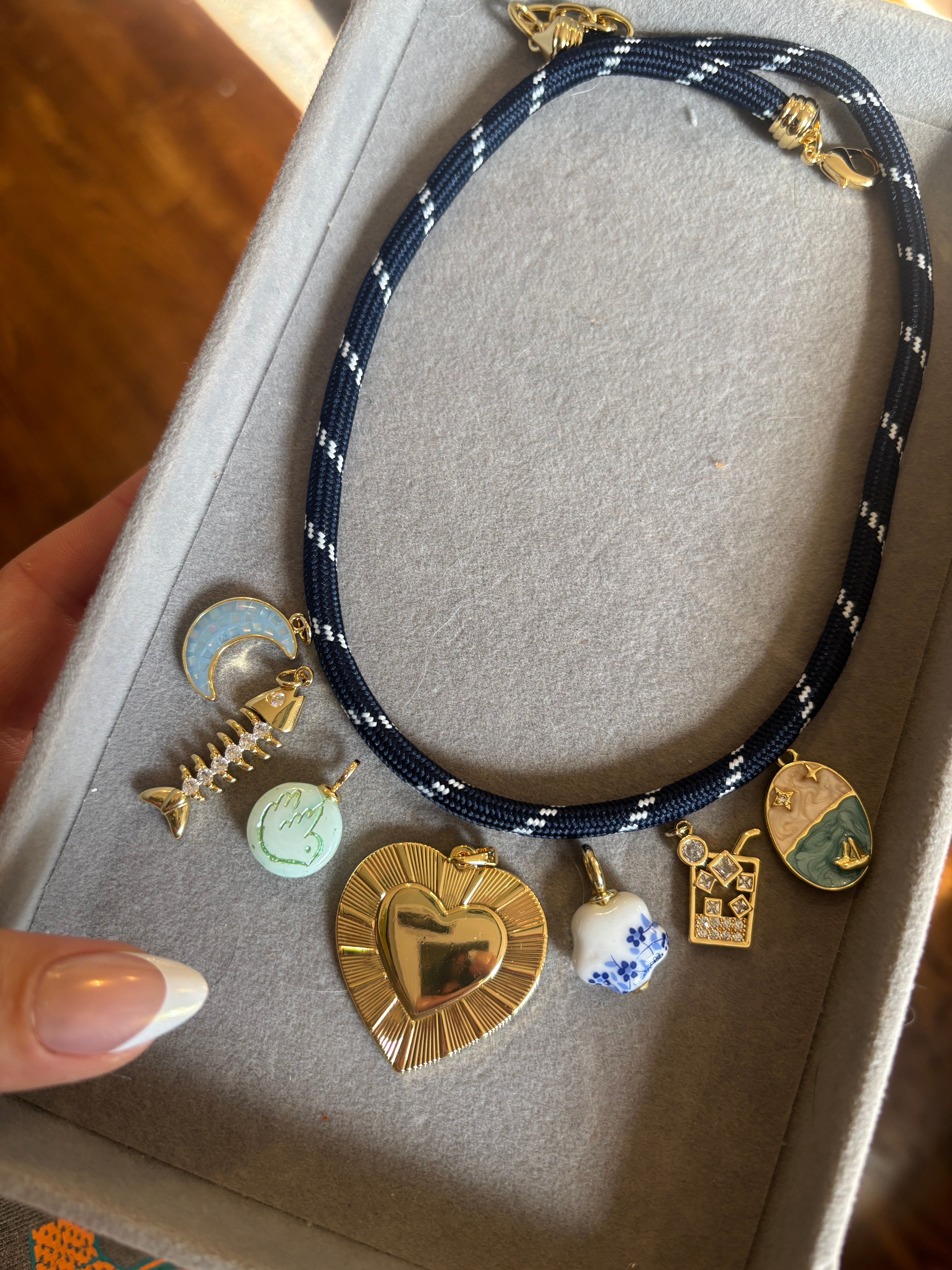NAVY HEART CORD NECKLACE