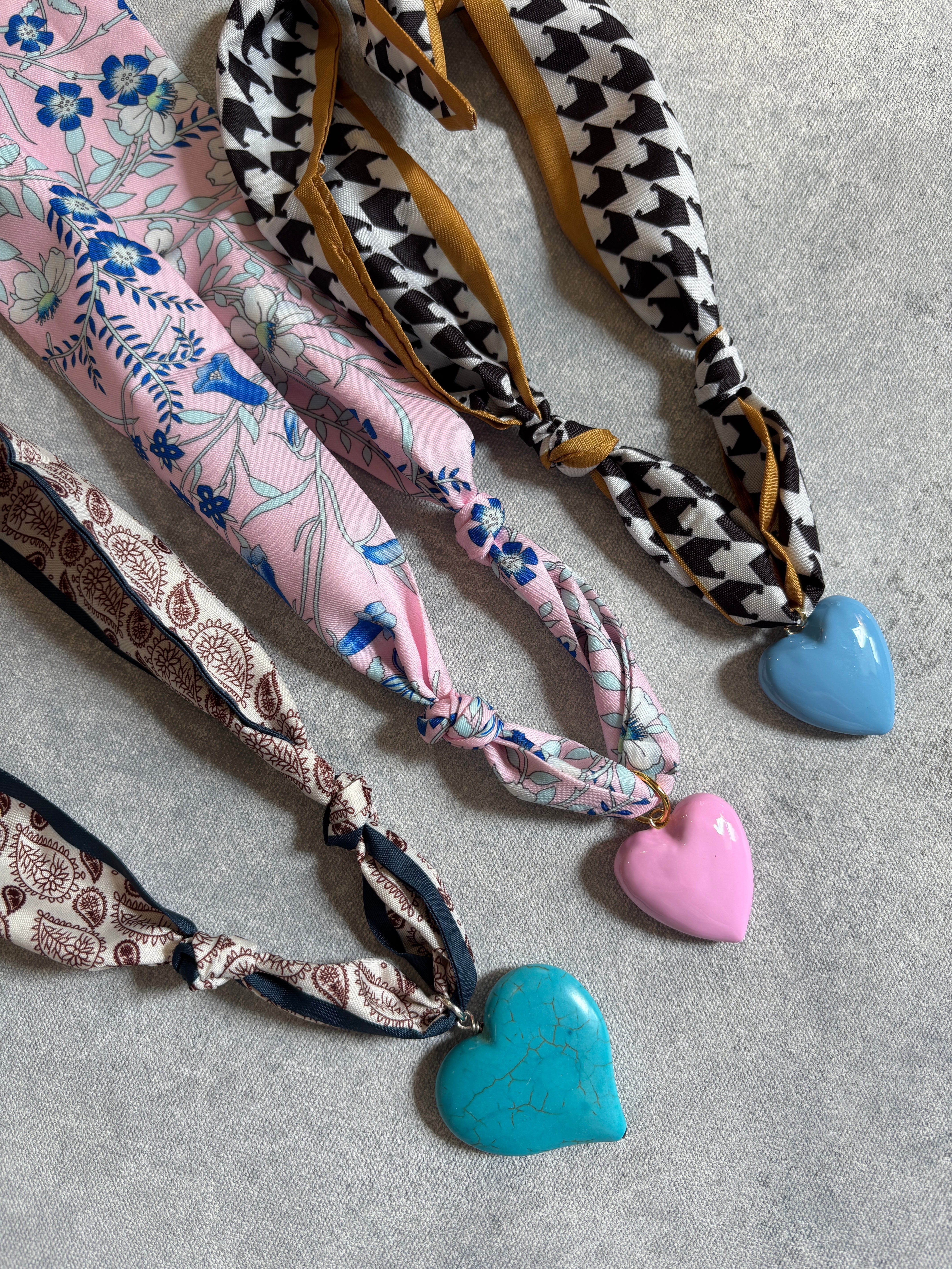 COLORFUL HEARTS