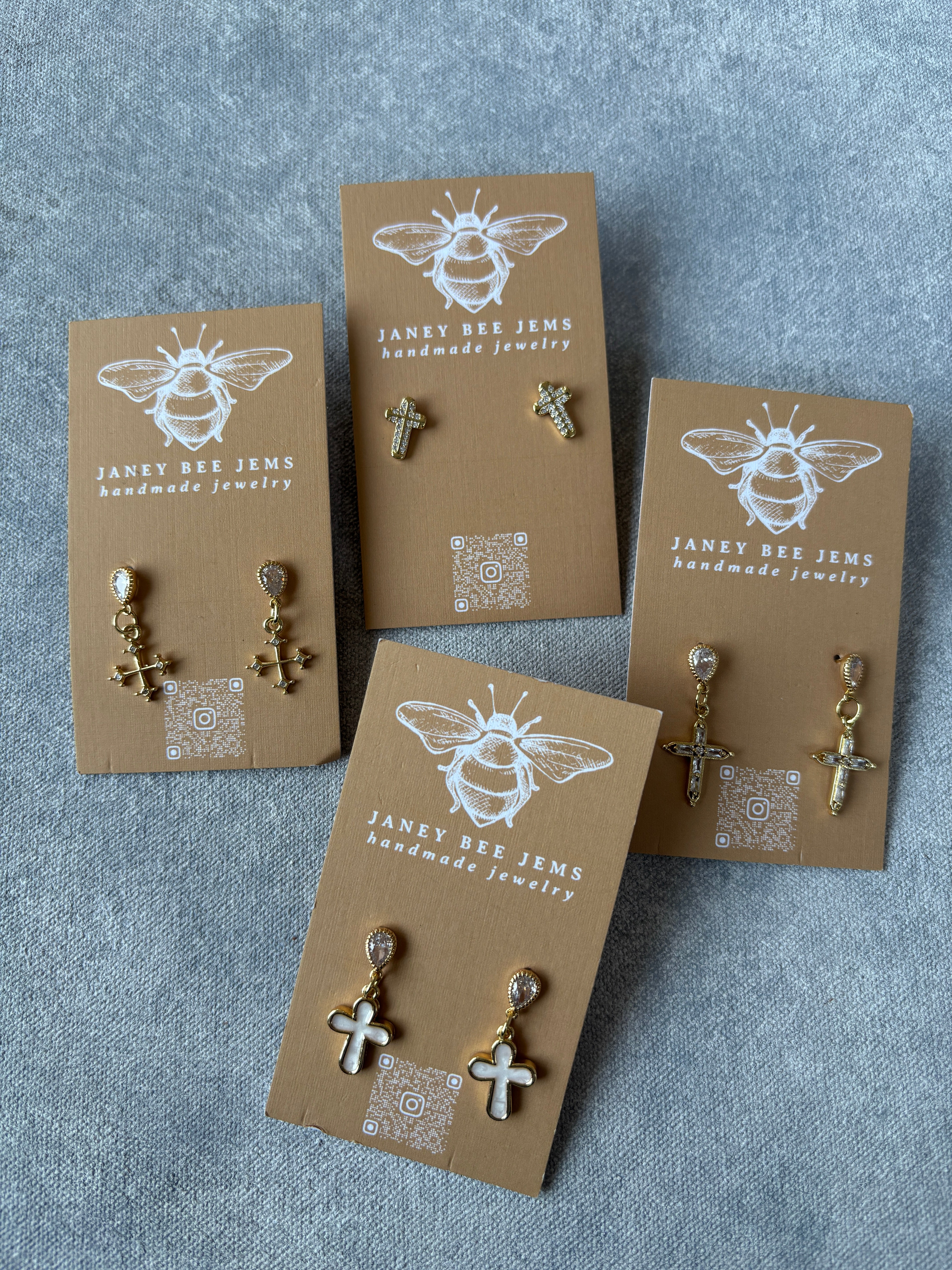 STUD CROSSES