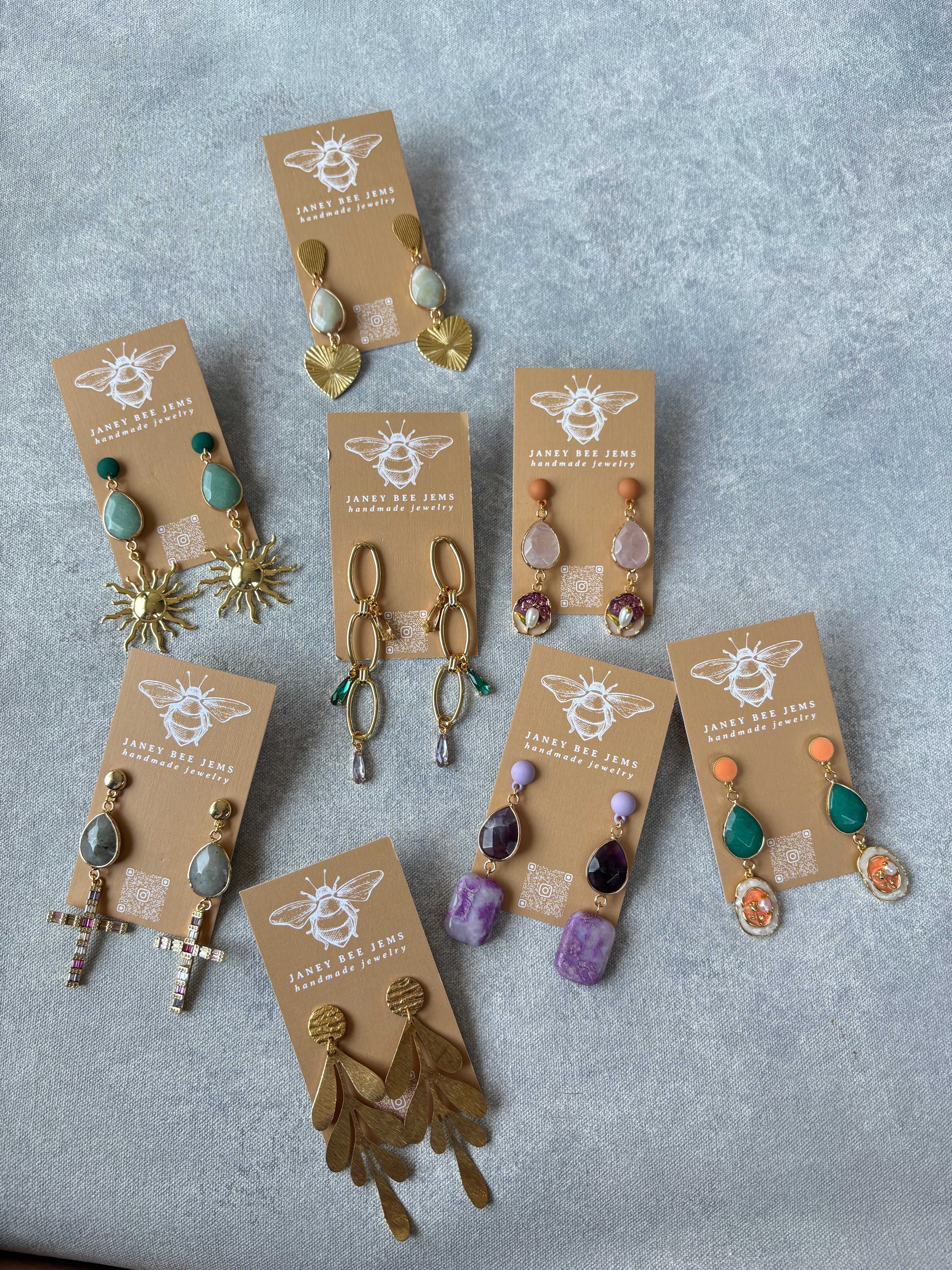 COLORFUL STATEMENT DANGLES