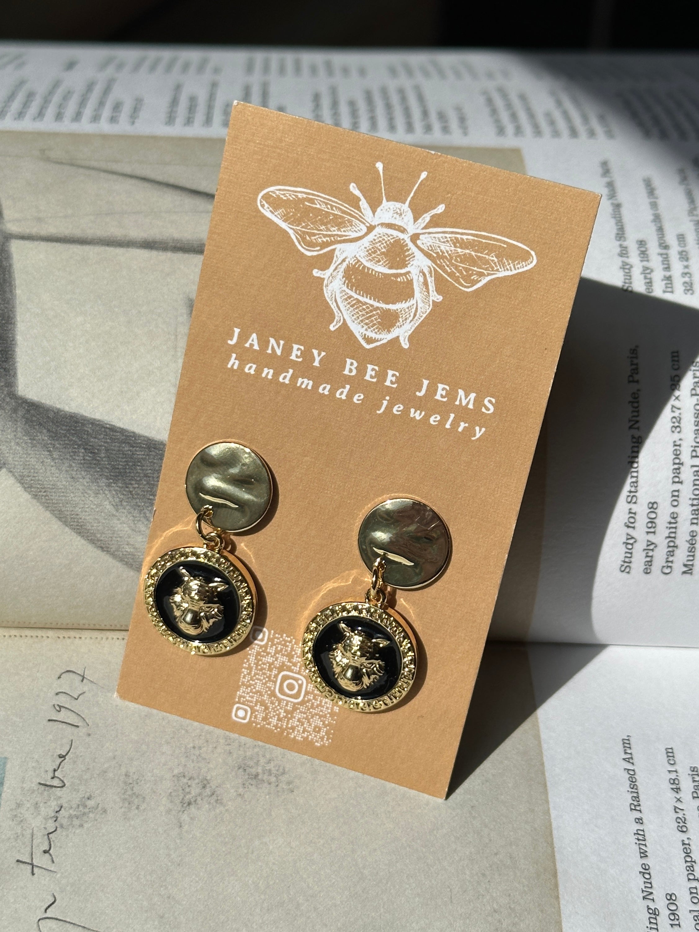 ONYX PUMA DANGLES