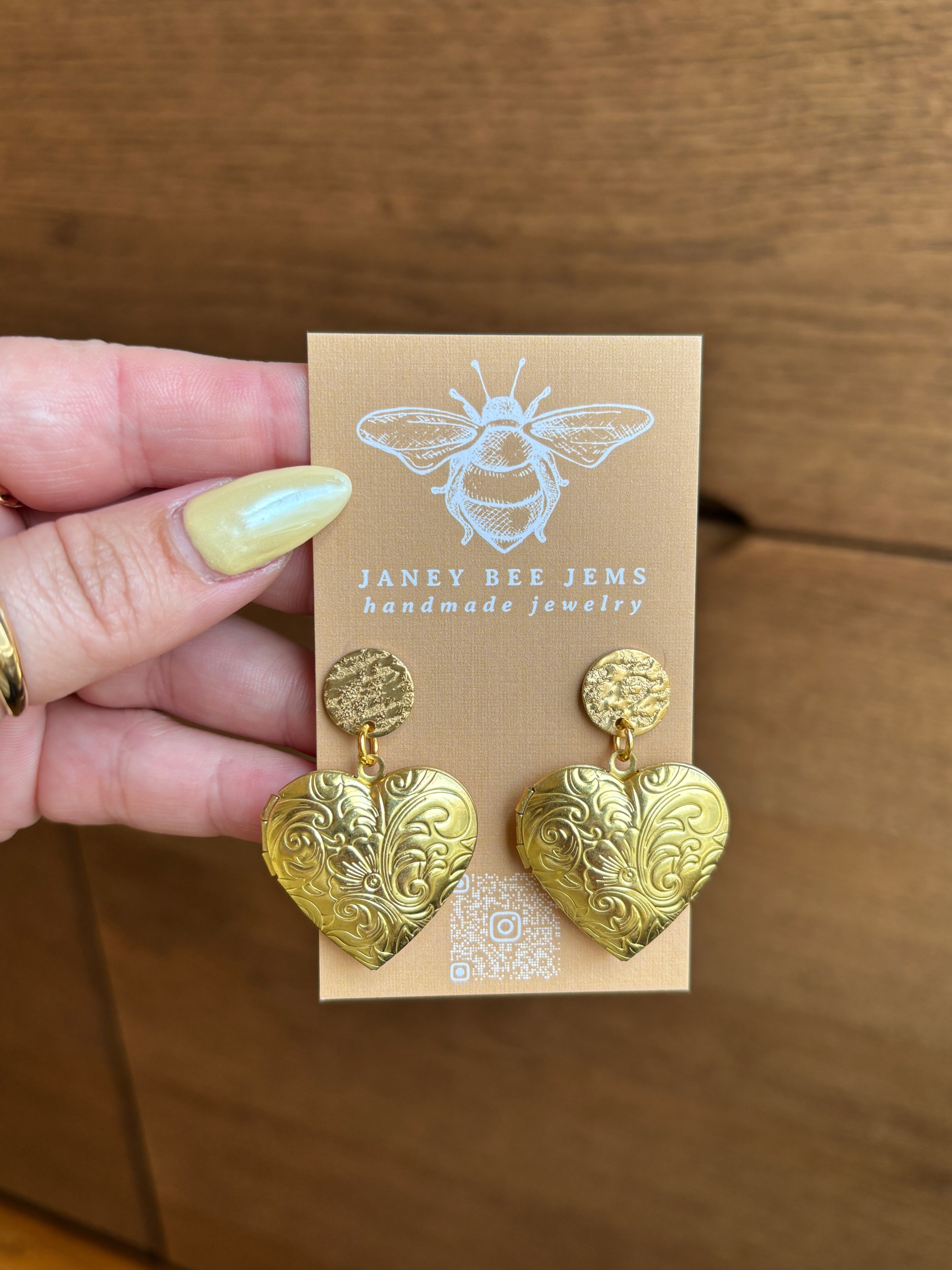 VINTAGE HEART EARRINGS