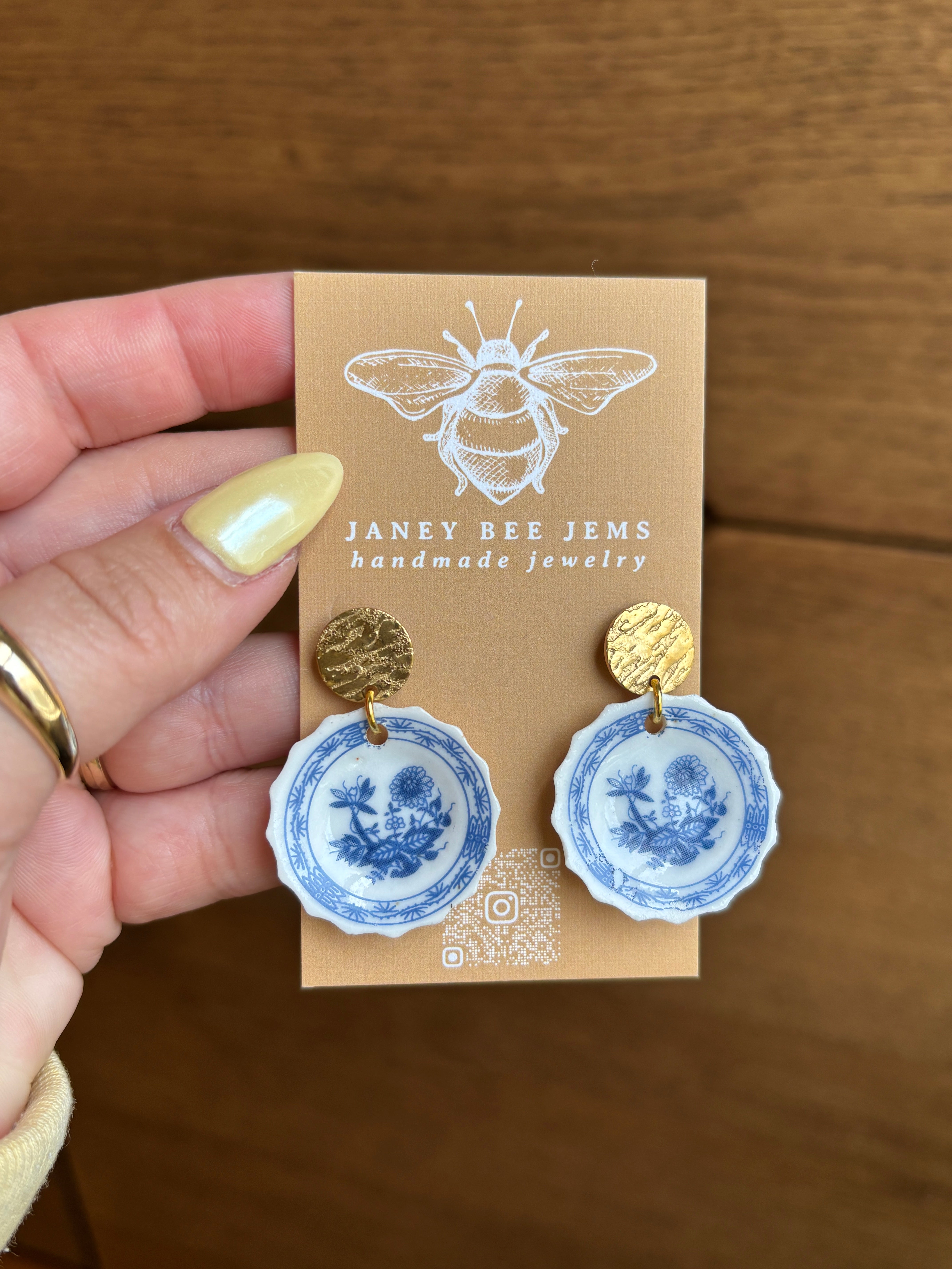 CHINA PLATE EARRING