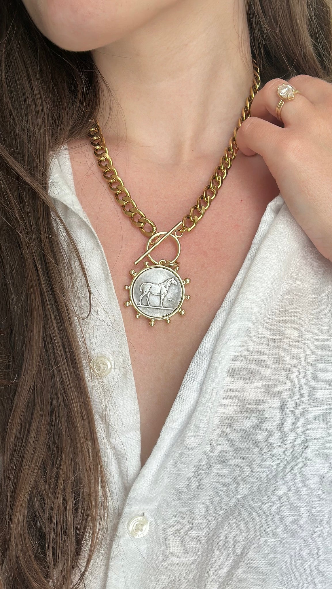 MARE MANACLE NECKLACE