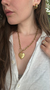 HEART TOGGLE NECKLACE