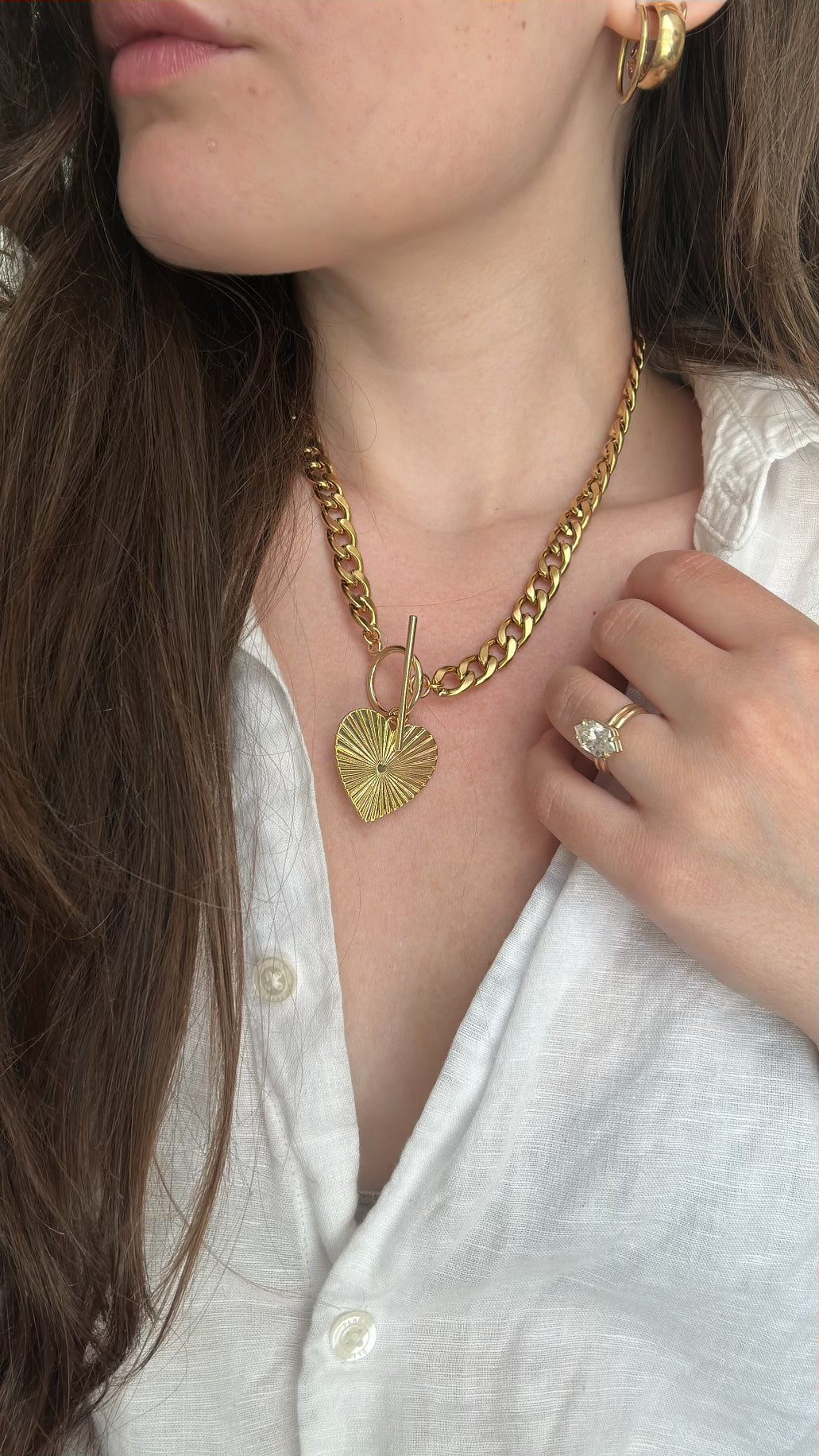 BURST HEART TOGGLE NECKLACE