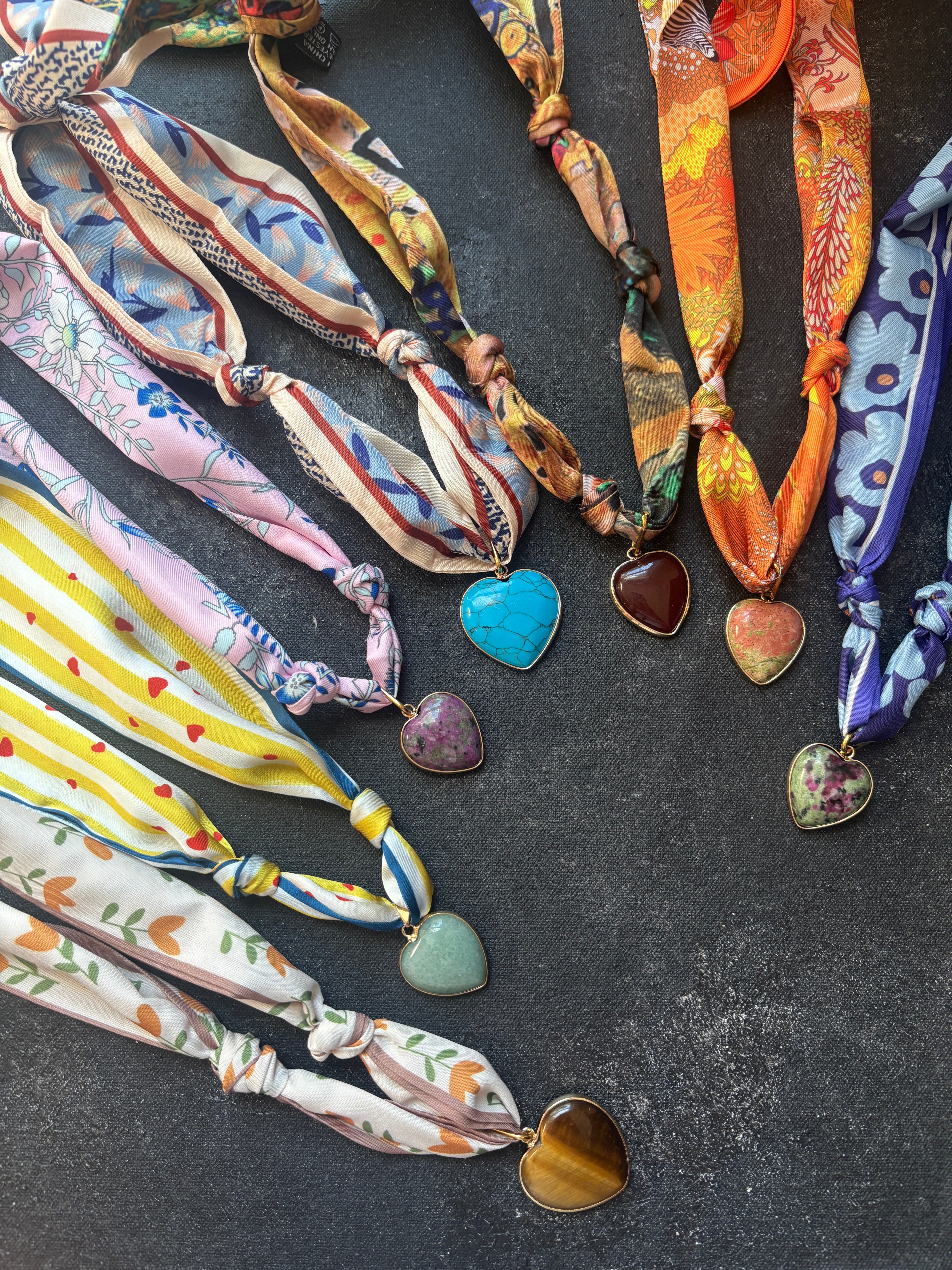 COLORFUL STONE HEARTS