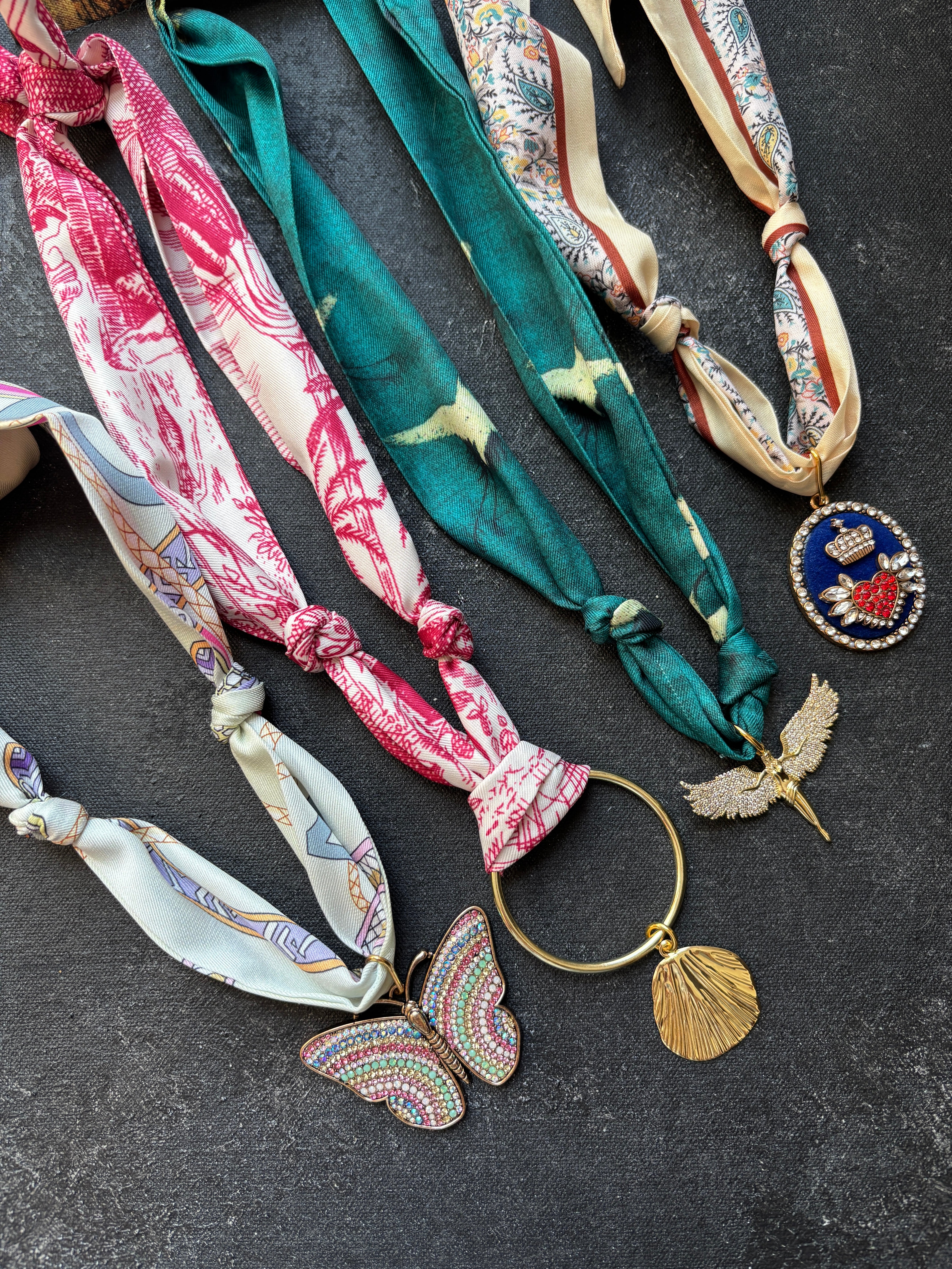 MIXED CHARMS (MEDIUM)