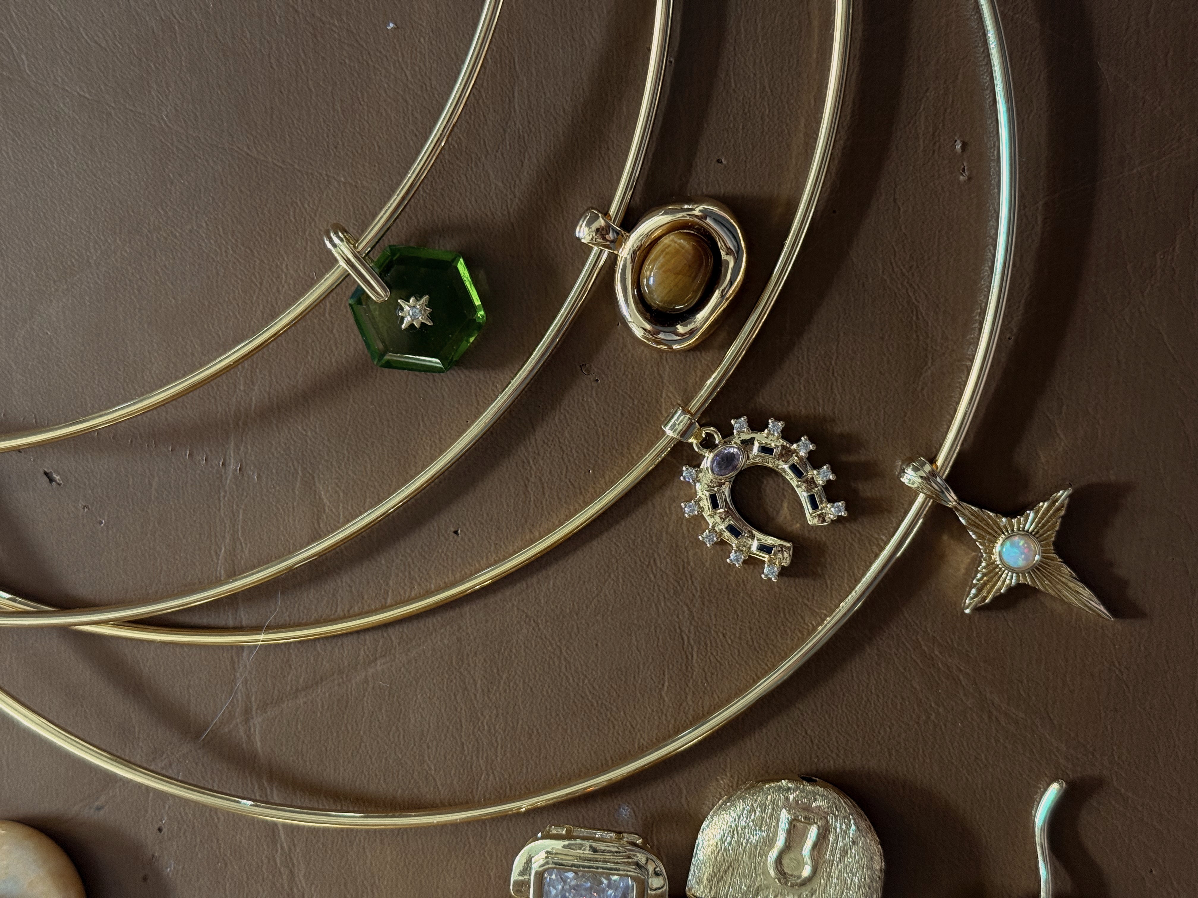 CHARM COLLARS
